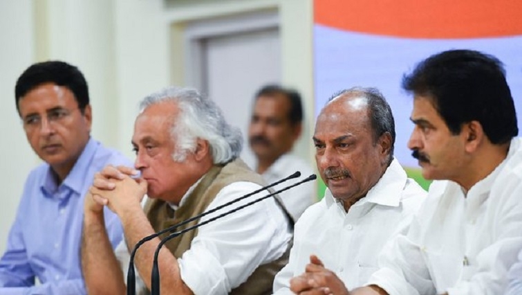 Top Congress leaders discuss issues - Hitavada