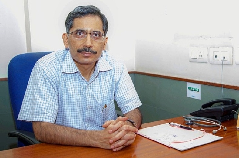 The Hitavada Dr Dharmesh Kapoor In City On April 5 Лауреат премии filmfare award за лучшую мужскую роль.