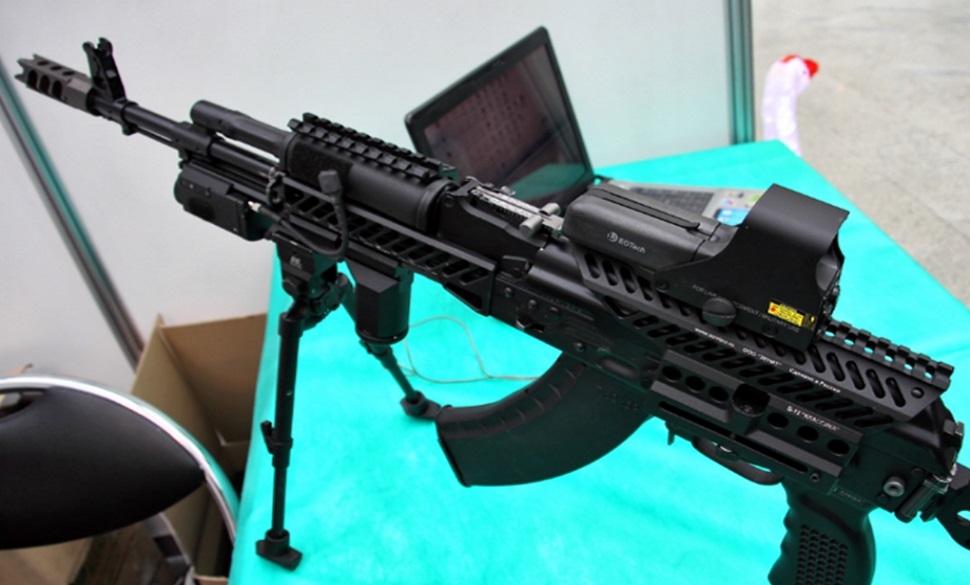 2_08_33_37_Army-to-use-modified-version-of-AK-203-assault-rifle-in-J-and-K_1_H@@IGHT_585_W@@IDTH_970.jpg