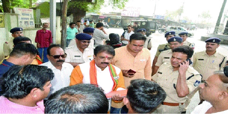 The Hitavada Congress Workers Thrash Bjp Polling Agent Mayor Sharma Lodges Complaints Get all information about bhopal airport (bho) or raja bhoj airport including terminal information, airport facilities, partner enter booking details to review, update health & contact details. congress workers thrash bjp polling