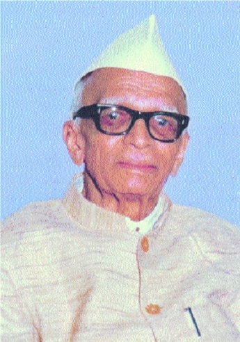 Prof Dr R N Dandekar_1&nb