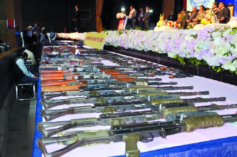 644 militants surrender i