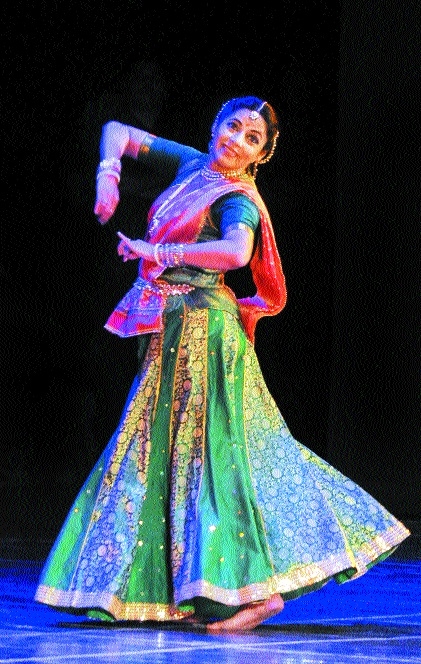 katthak girl dance_1 