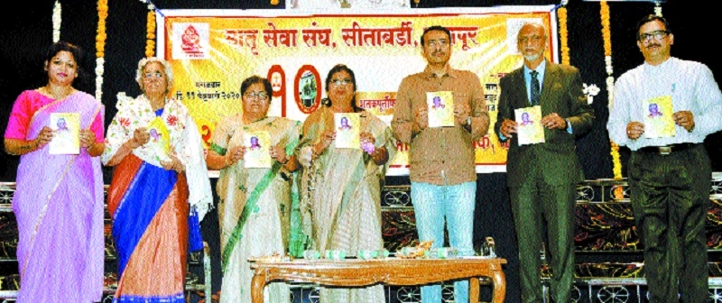 Trained social workers ca