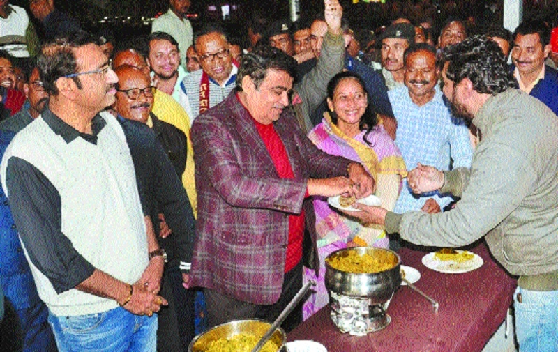 Served hot Khau Galli goe