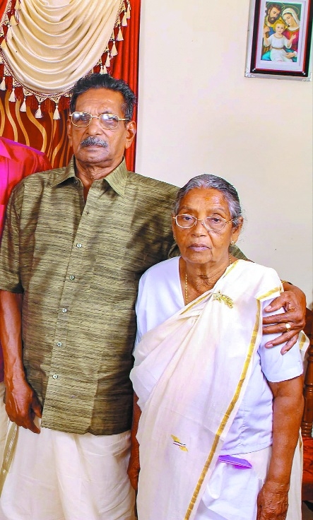 Kerala elderly couple_1&n