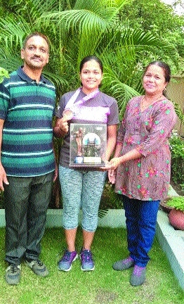 Sharayu with her family m