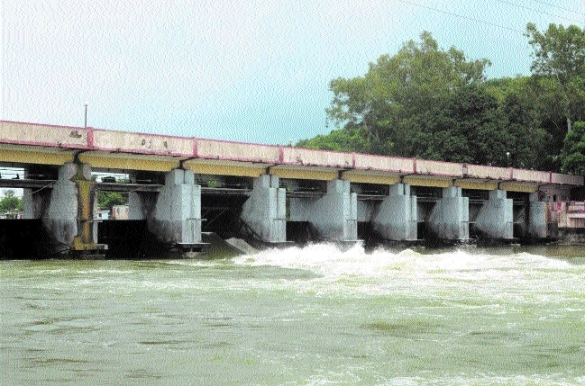 Bhadbhada dam gates opene