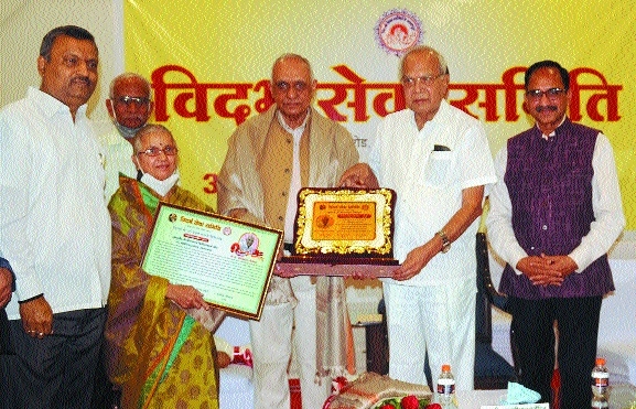 TN Governor Banwarilal Pu