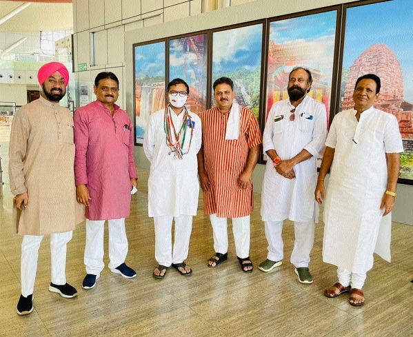 Ulaka_1&nbsp;&nbsp;H x W: