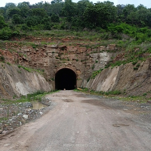 longest railway tunnel co