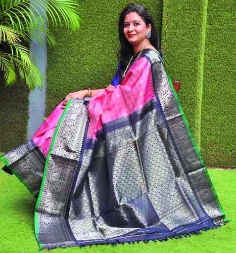 Grand Gadwal saree_1 