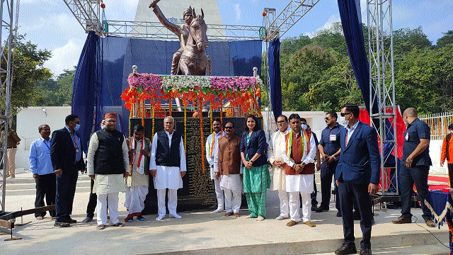 Sonakhan_1&nbsp;&nbsp;H x