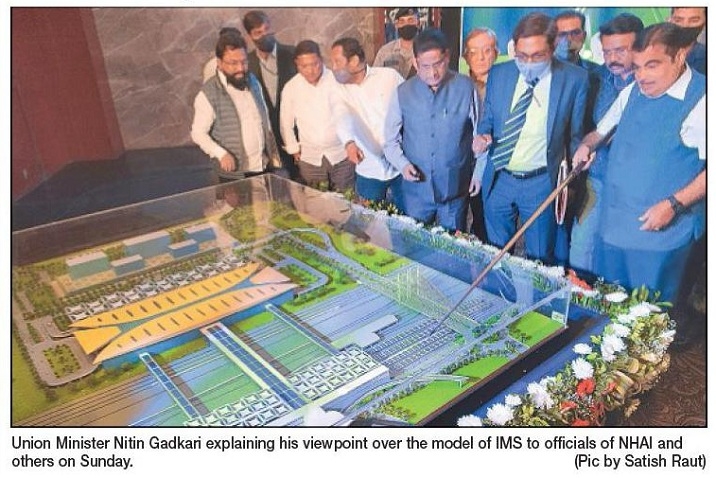 gadkari pitches_1 &n