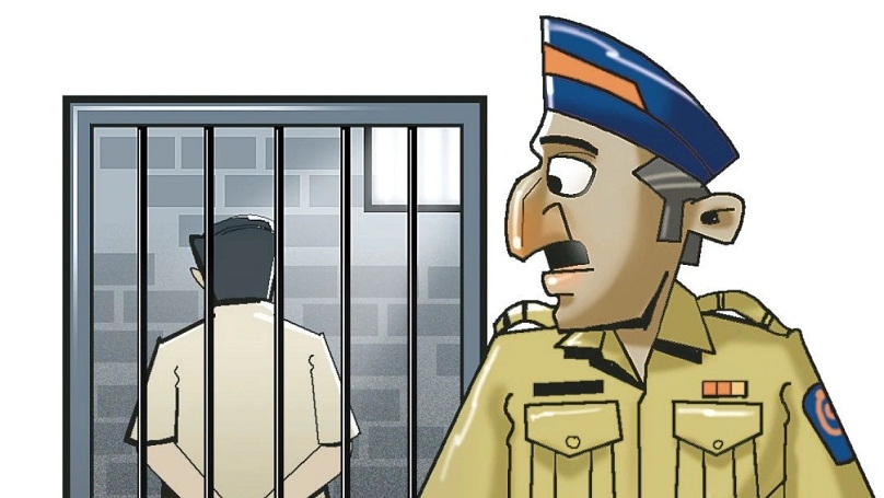 Police Inspector, another booked for extortion - The Hitavada