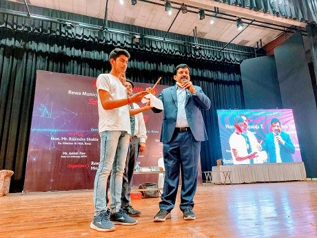 Dinesh Mishra _1&nbsp;&nb