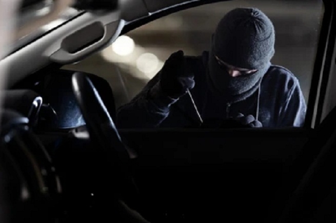 car robbed_1&nbsp;&nbsp;H