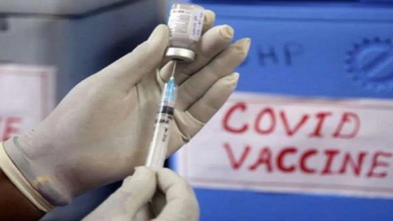 Drive in vaccination cent
