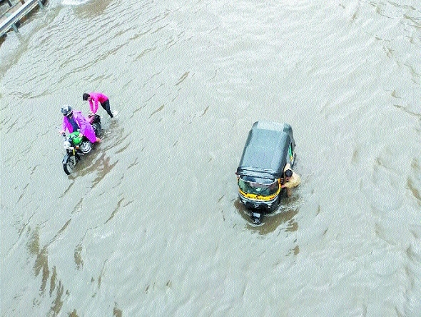 water logged street _1&nb