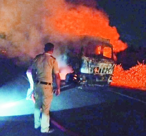 truck catches fire_1 