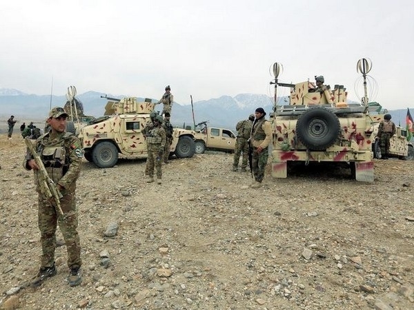 Afghan forces kill 100_1&