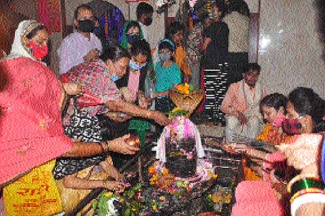  Shiva at a temple_1 