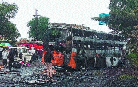 12 killed, 43 hurt as bus catches fire after hitting truck in Nashik ...