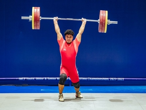 MP’s weightlifter Himanshu Thapa wins