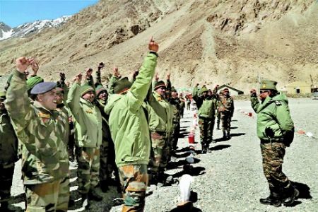 Army chief visits forward areas in Ladakh
