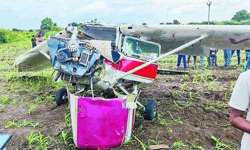 Trainer aircraft crash