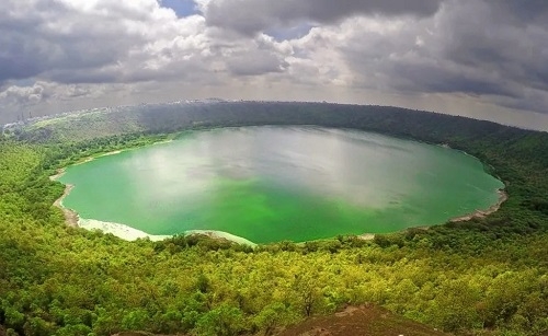  Lonar Lake