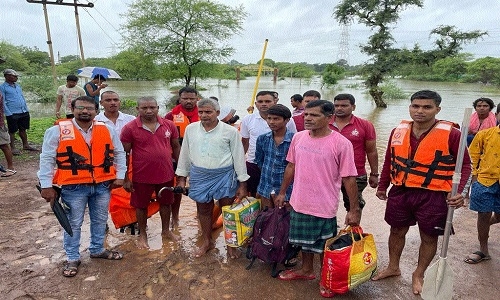 SDRF teams rescue 13 people 