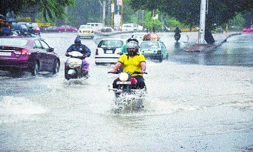Heavy Rains Leave Behind Water logged Areas Inundated Lanes The Hitavada