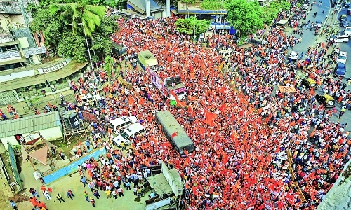 Right-wing outfits organise morcha