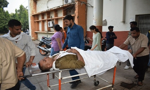 SHO, three cops injured after being hit by reversing car in Garha area - Vimarsana News