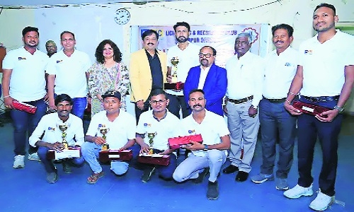 Irshad pockets LIC carrom crown - Vimarsana News