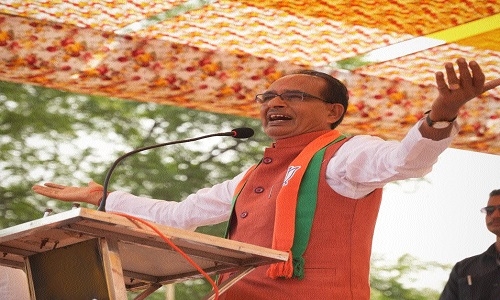 Congmen will come, tempt you, lay a trap but do not get trapped: CM - Vimarsana News
