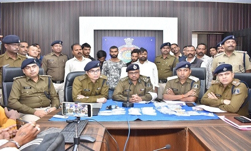 Gang behind 13 burglaries busted 