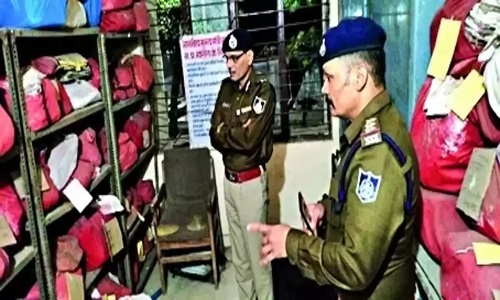 Dgp checks TT Nagar Police 