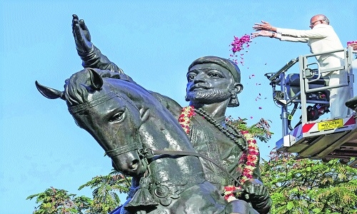 Mah salutes Chhatrapati Shivaji 