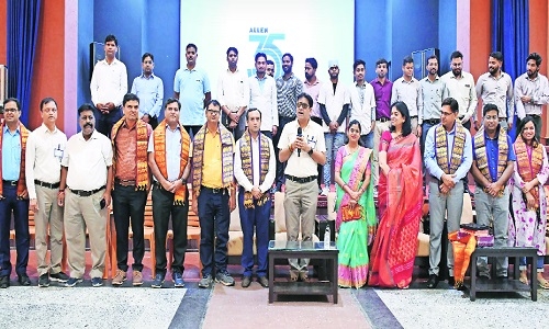 ALLEN to give free coaching