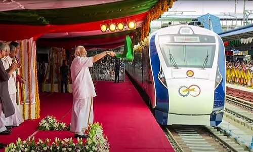 PM flags off Vande Bharat Express, Kochi Water Metro in Kerala - Vimarsana News