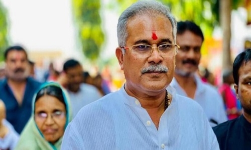 Cm Baghel meets Priyanka, Rahul Gandhi in New Delhi - Vimarsana News