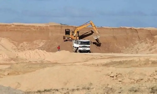 get sand for  Rs 600