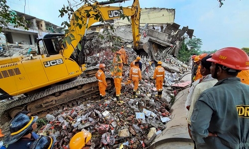 Toll rises to six in building collapse in Bhiwandi - Vimarsana News
