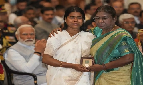 President confers 8 Kirti Chakras, 29 Shaurya Chakras - Vimarsana News