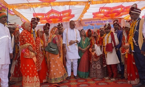 500 Couples Tie Knot In Mass Marriage Held At Jaisinagar Janpad Panchayat The Hitavada 