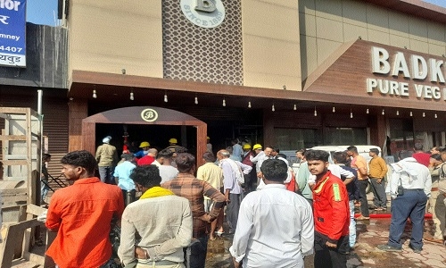 Fire breaks out in restaurant, material worth Rs 20 lakh gutted - Vimarsana News