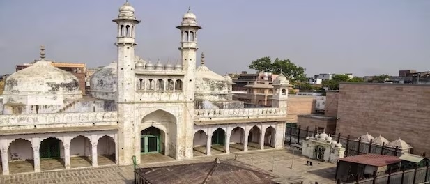 SC to hear plea of Muslim side against HC orderon determining age of 'shivling' at Gyanvapi - Vimarsana News