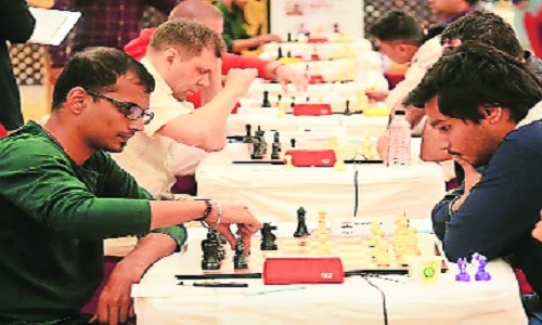 Raunak, Vidit continue to lead - Vimarsana News